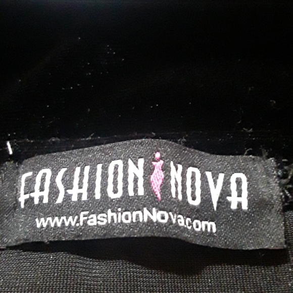 FASHION NOVA DRESS - Picture 3 of 3